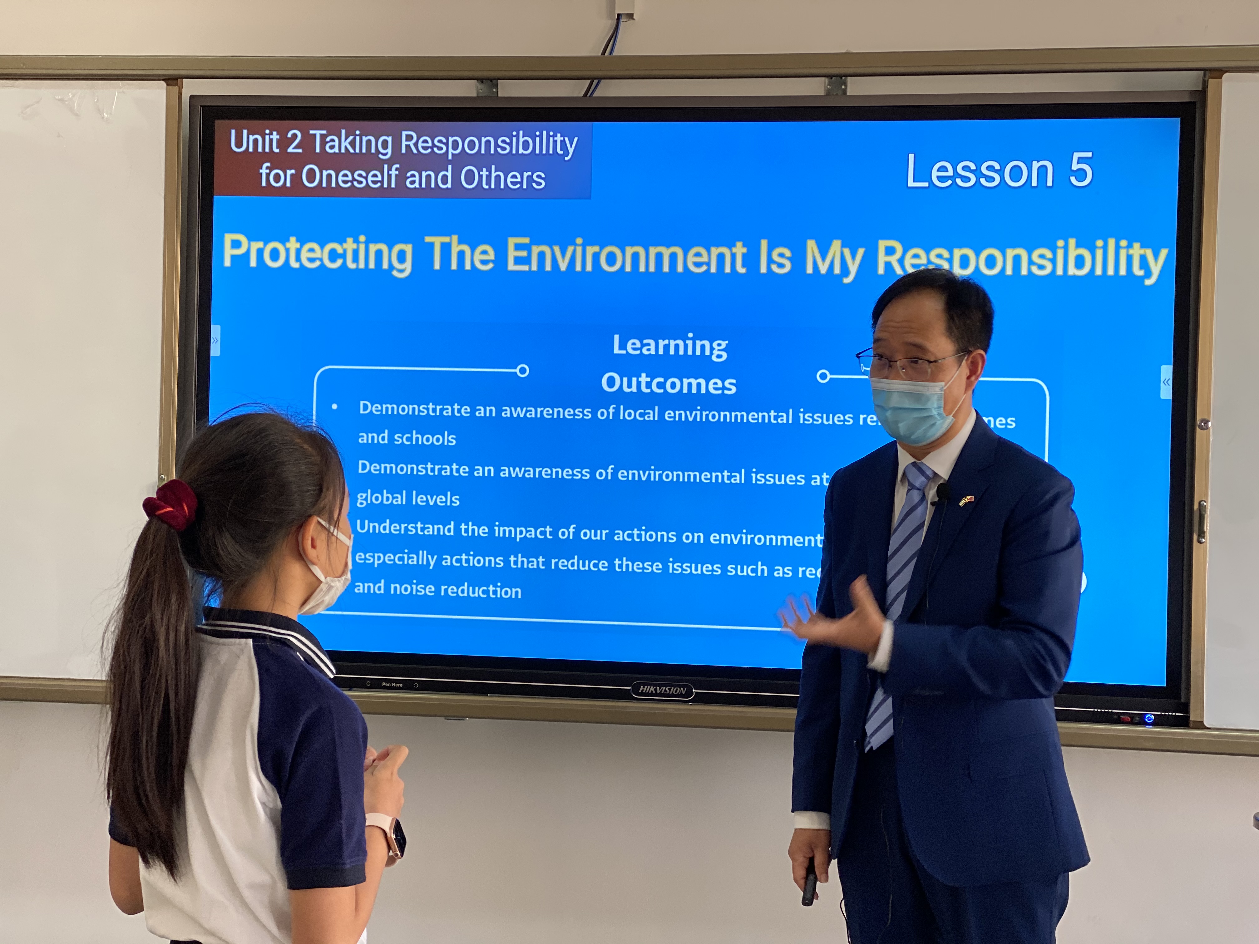 迪拜中国学校圆满完成KHDA第一次审查
