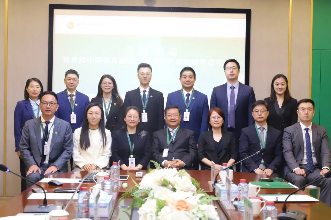 中国教育国际交流协会刘利民会长一行赴迪拜中国学校调研